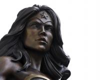 Wonder Woman statue
